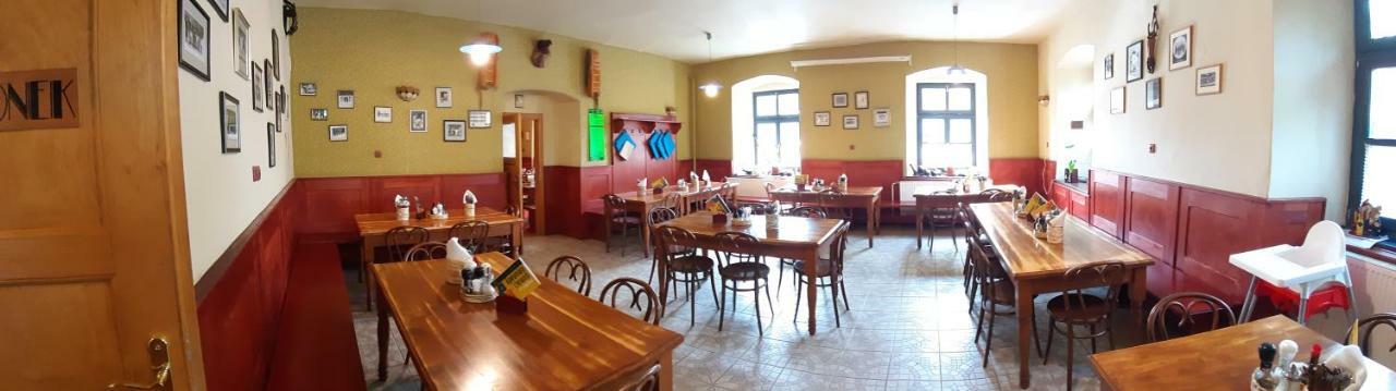 Penzion A Restaurace U Hajku Nové Dvory 외부 사진
